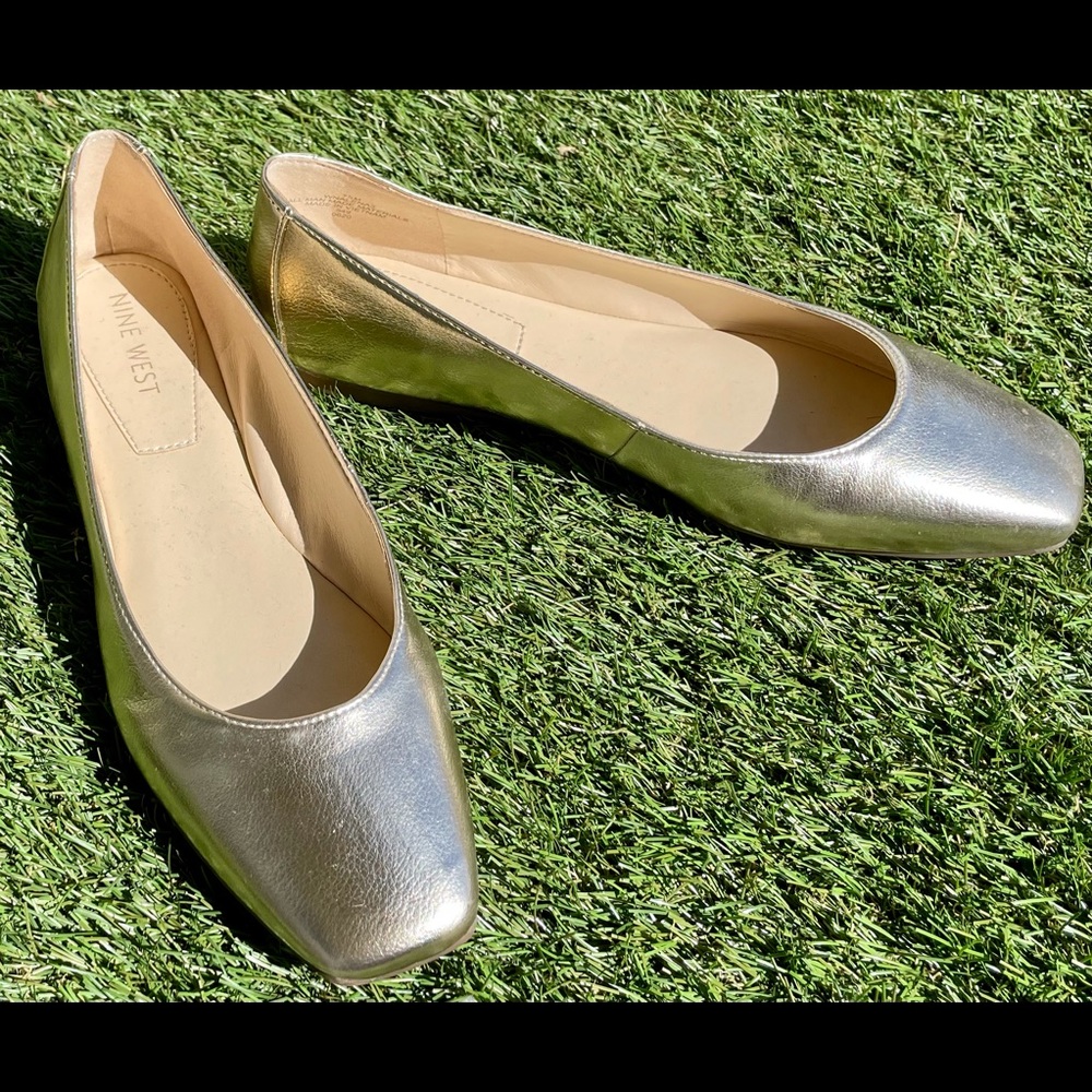 Gold Nine West flats